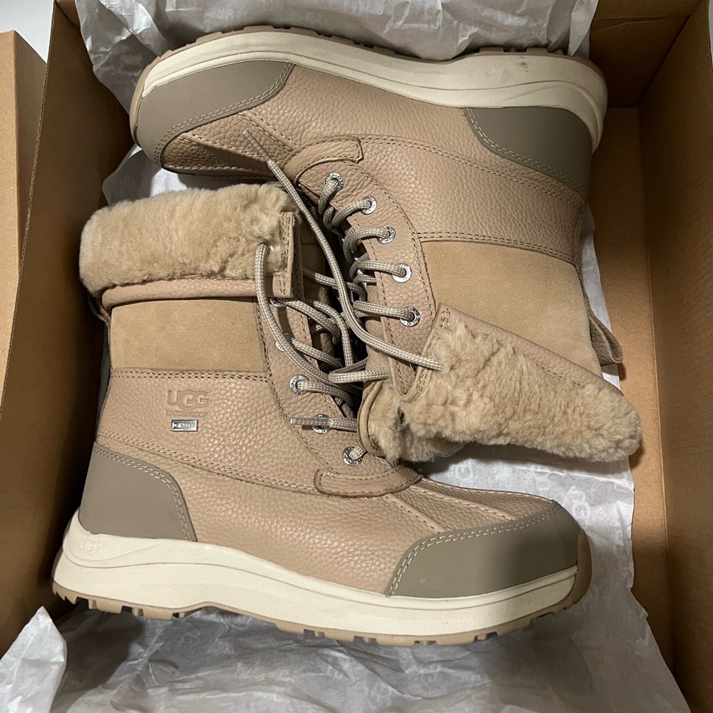 Adirondack III UGG Boots,